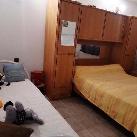Apartamento Le Calme Viviers Exterior foto